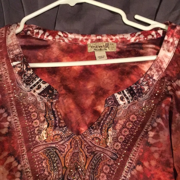 One world top - Picture 3 of 4